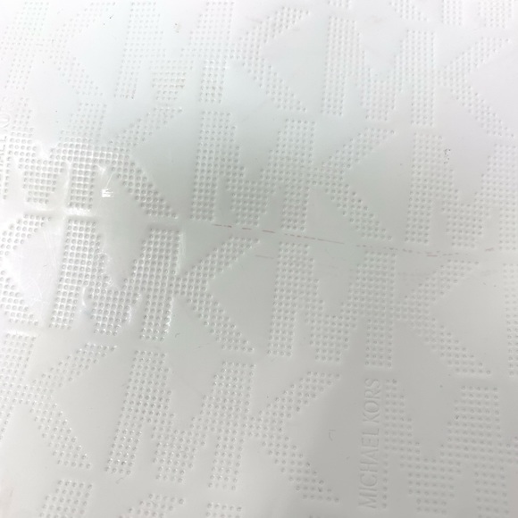 Michael Kors White Monogram Bag with Tan Straps - Picture 2 of 12